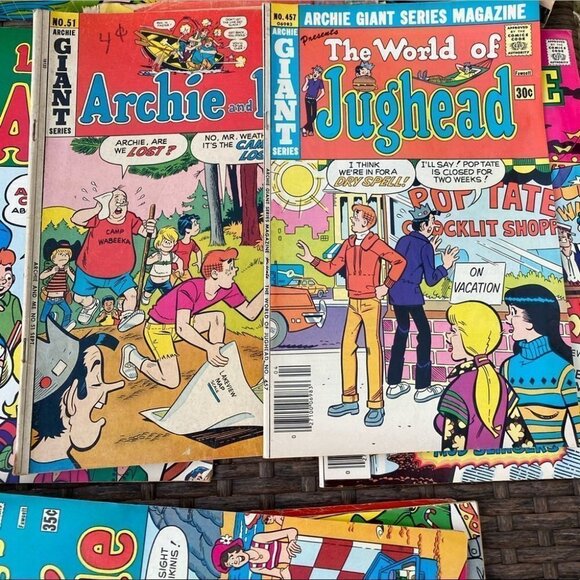 ARCHIE Giant Series Comics Lot of 10 Includes Archie Annual Jughead Betty *read* - Picture 7 of 7